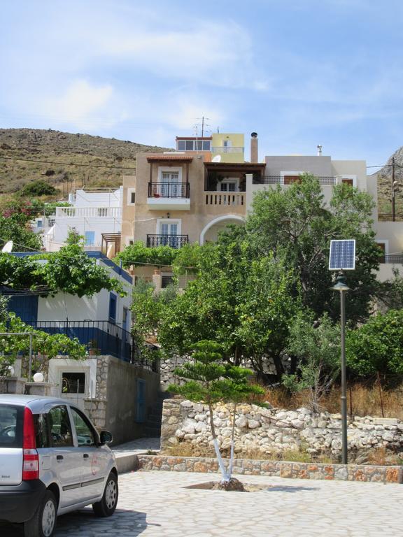 Kalotina'S Apartments Emborios 外观 照片
