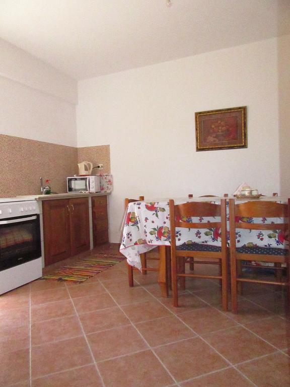 Kalotina'S Apartments Emborios 外观 照片